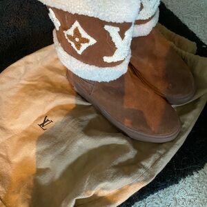 Louis Vuitton Brown and White Winter Boots